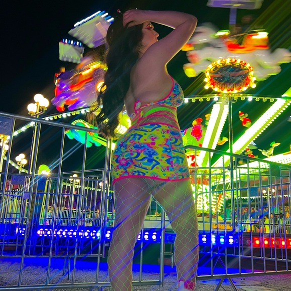 Festival / Rave Skirt Psychedelic Mushroom - RaveWonderland - Picture 1 of 4
